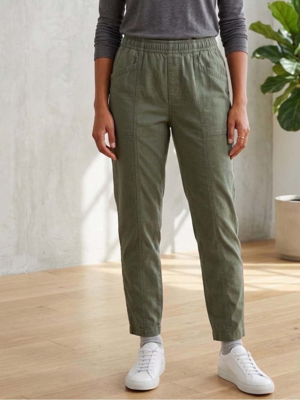 Old Navy Olive Green Cropped Ankle Casual Elastic-Waist Pants Size Medium